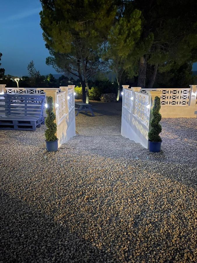 Djm Palms - Shared Casa Rural - Casa Rural Compartida - No Es Una Casa Privada Ayora Kültér fotó
