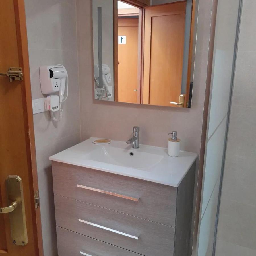 Djm Palms - Shared Casa Rural - Casa Rural Compartida - No Es Una Casa Privada Ayora Kültér fotó