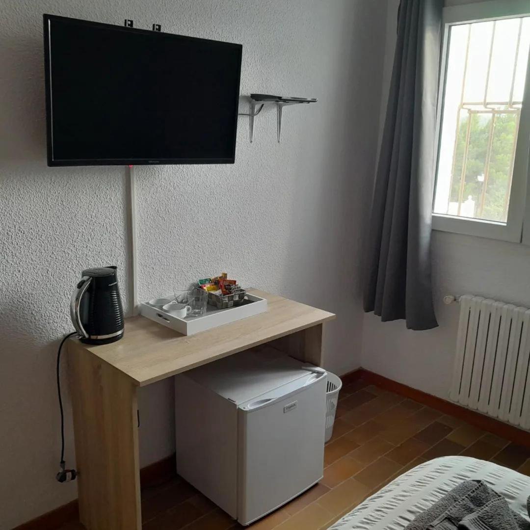 Djm Palms - Shared Casa Rural - Casa Rural Compartida - No Es Una Casa Privada Ayora Kültér fotó